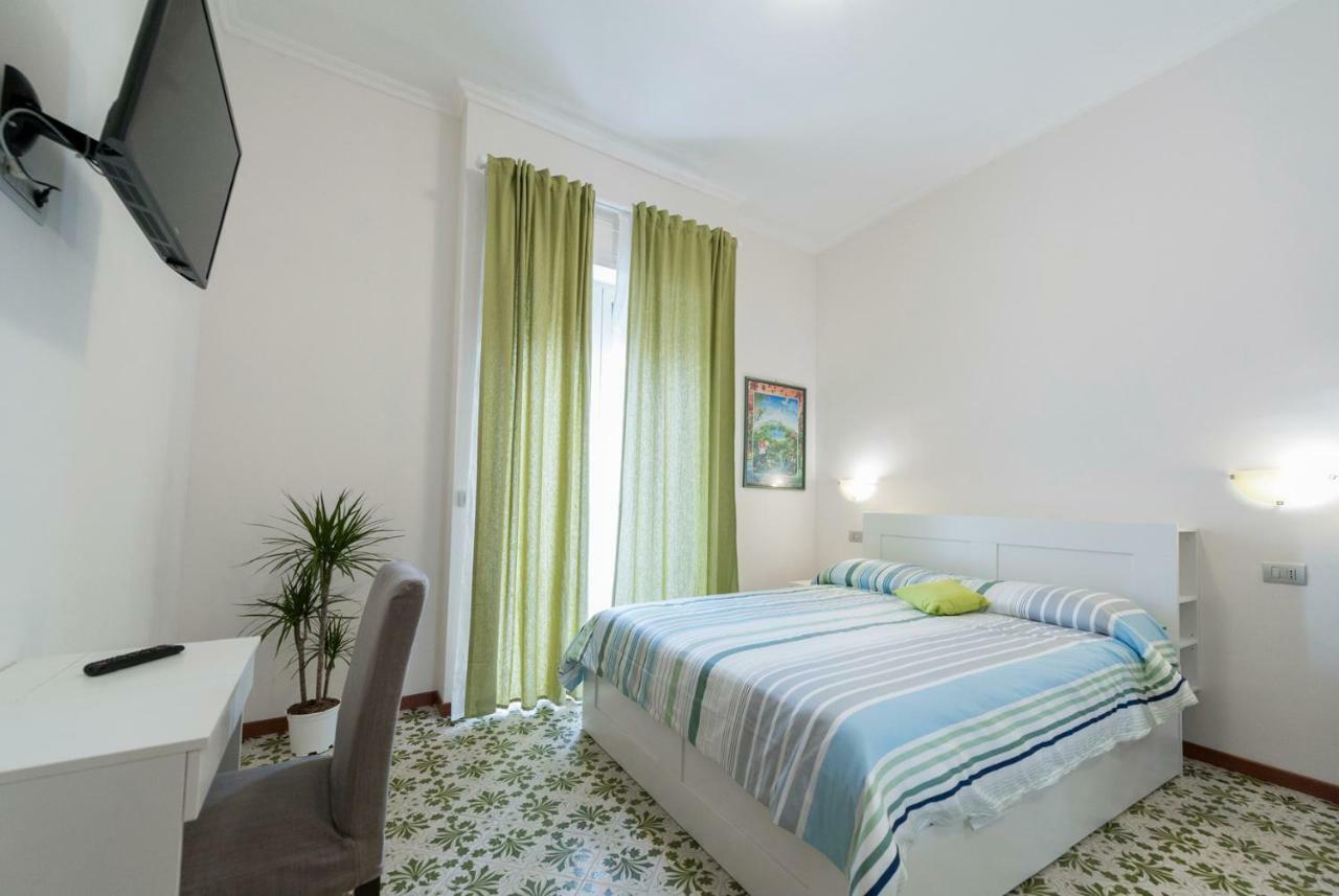 Bed & Breakfast Antonello Salerno Exteriör bild